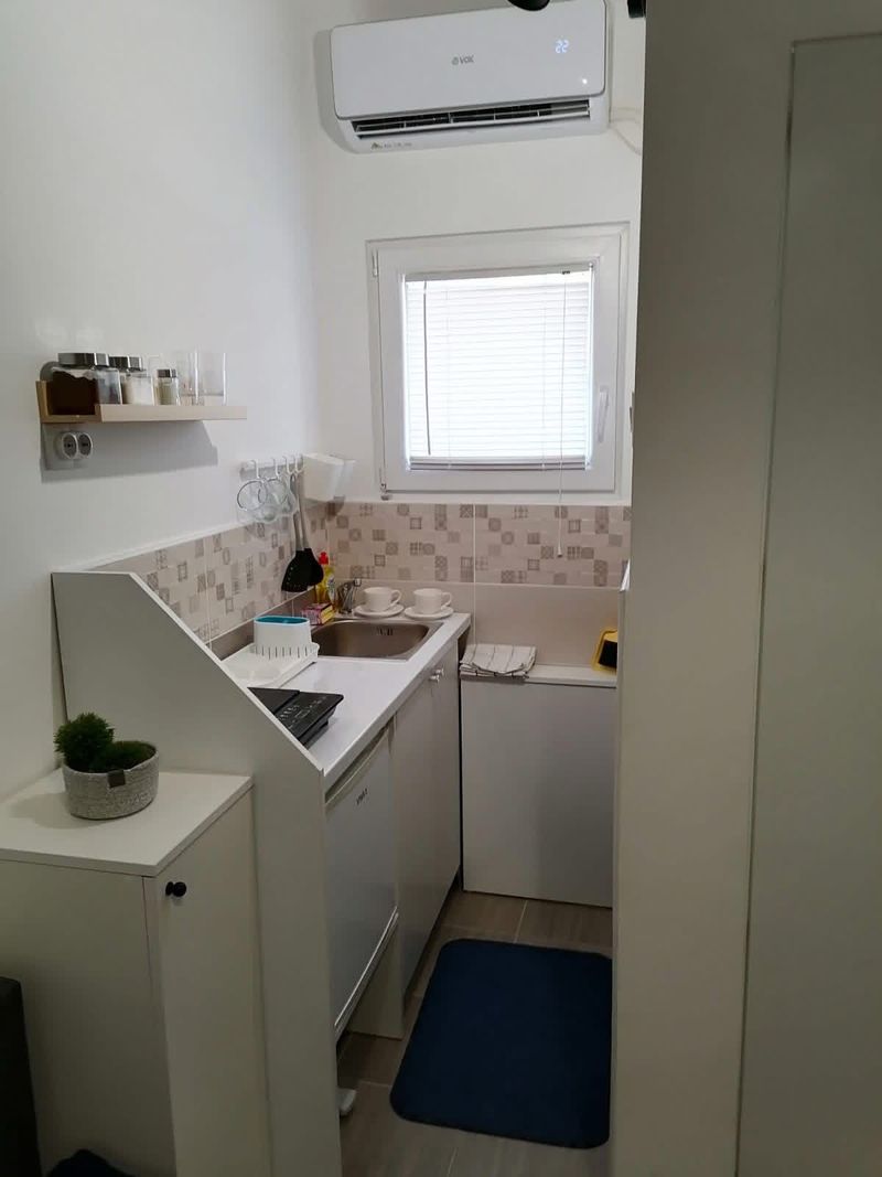 Studio Ukras – stan na dan Vrnjačka Banja, centar kod Zelene pijace — terasa, apartman na dan u Vrnjačka Banja (fotografija 6 od 10)