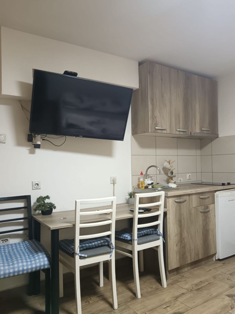 Stan na dan Niš - Centar — hodnik, apartman na dan u Niš (fotografija 7 od 10)