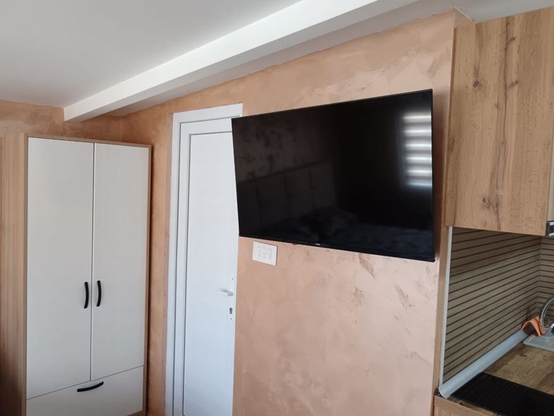 Stan na dan Niš - Centar — spavaća soba sa francuskim ležajem, apartman na dan u Niš (fotografija 8 od 10)