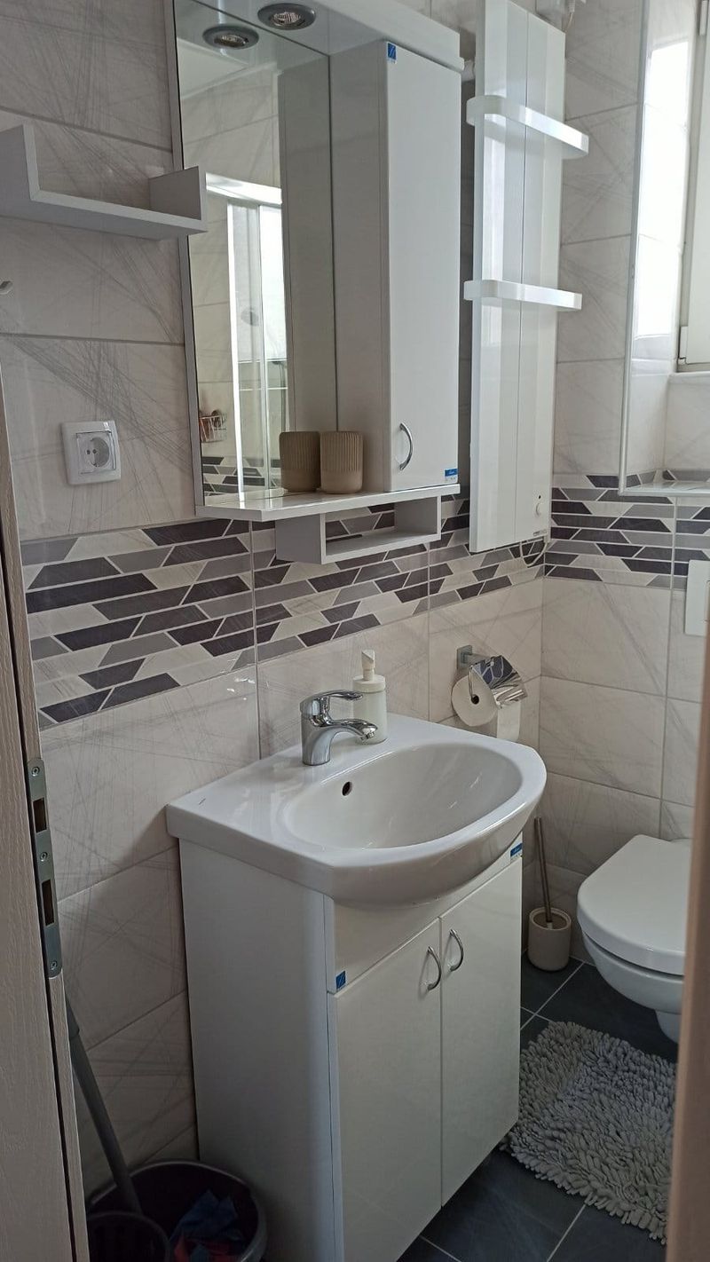 Lux apartman u Vrnjačkoj Banji | Stan na dan Vrnjačka banja — trpezarija, apartman na dan u Vrnjačka Banja (fotografija 5 od 8)