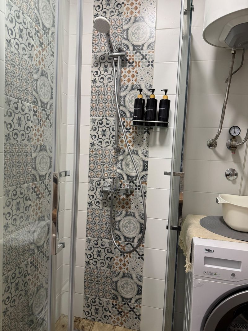 Cozy Haven Apartman u blizini Kliničkog centra Beograd | Stan na dan Savski venac — spavaća soba sa francuskim ležajem, apartman na dan u Beograd (fotografija 8 od 10)