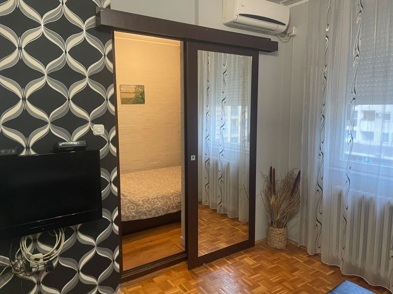 Apartmani Delta kod Plaza Centra Kragujevac — kupatilo, apartman na dan u Kragujevac (fotografija 4 od 10)