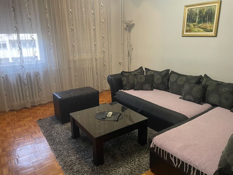 Apartmani Delta kod Plaza Centra Kragujevac — trpezarija, apartman na dan u Kragujevac (fotografija 5 od 10)