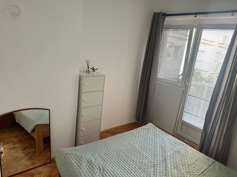 Stan na dan Niš Centar Medijana | Kej 29. Decembra — dnevna soba, apartman na dan u Niš (fotografija 11 od 12)