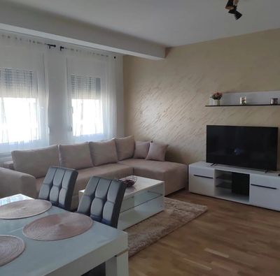 Stan na dan Pančevo | Moderan Apartman Pančevo — kuhinja, apartman na dan u Pančevo (fotografija 3 od 6)