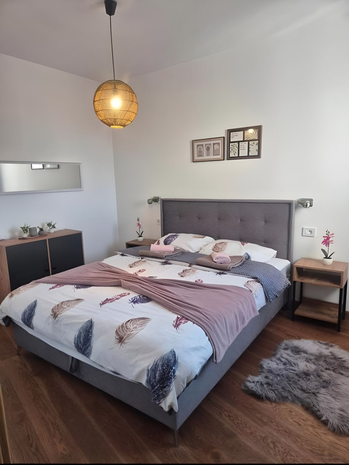 Luna Chalet Zlatibor – Stan na dan Zlatibor — dnevna soba, apartman na dan u Zlatibor (fotografija 1 od 8)