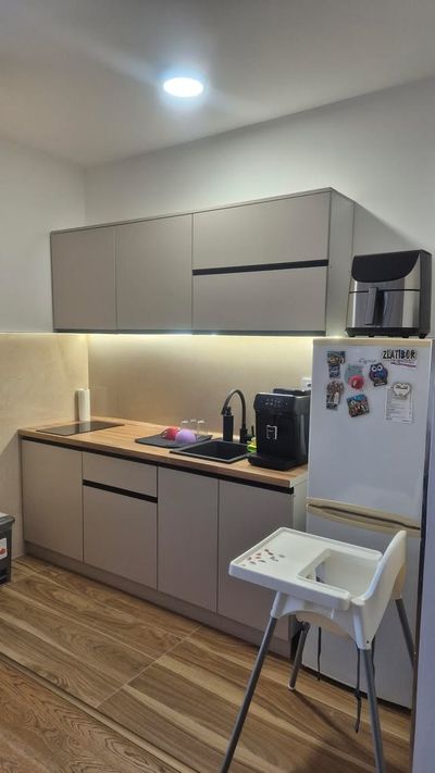 Luna Chalet Zlatibor – Stan na dan Zlatibor — trpezarija, apartman na dan u Zlatibor (fotografija 5 od 8)