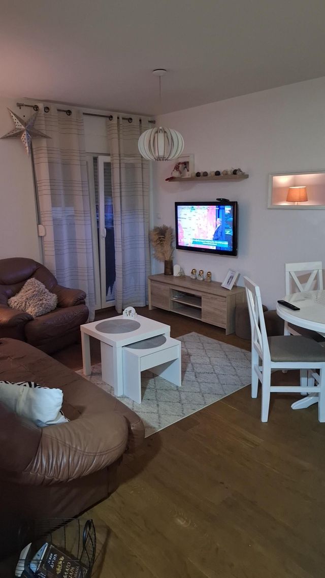 Stan na dan Obrenovac – Apartman Vučko naselje Rvati — apartman na dan u Obrenovac