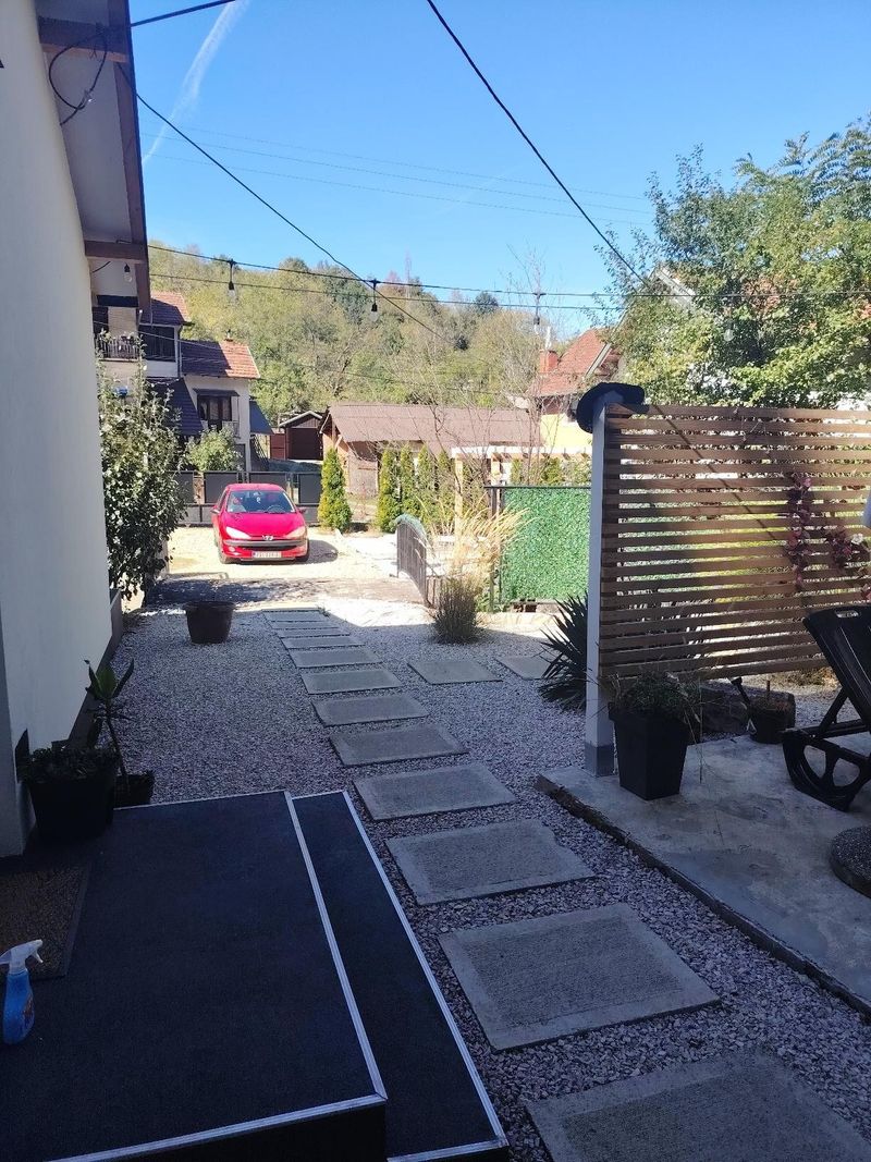 Kuća za odmor MERLIN House Vrnjačka Banja –Stan na dan Vrnjačka banja blizu centra i Vrnjačkih Termi — spavaća soba sa francuskim ležajem, apartman na dan u Vrnjačka Banja (fotografija 18 od 20)
