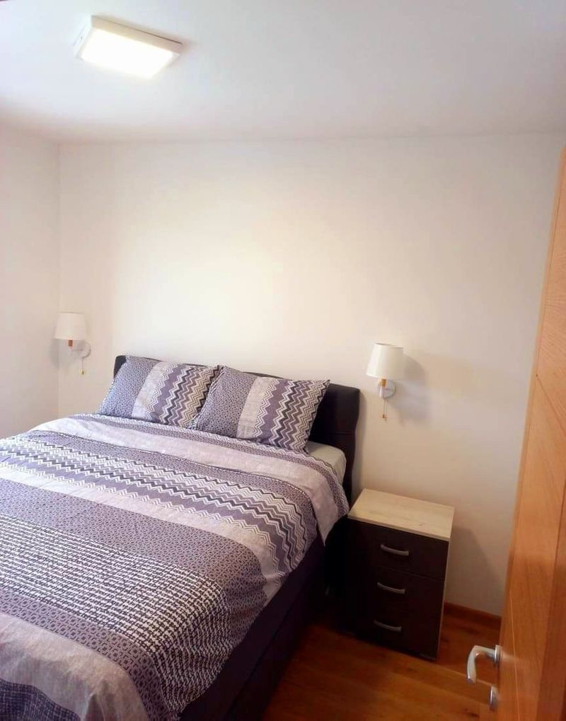 Špika Apartmani Zlatibor - Stan na dan Zlatibor — kupatilo sa tuš kabinom, apartman na dan u Zlatibor (fotografija 9 od 12)