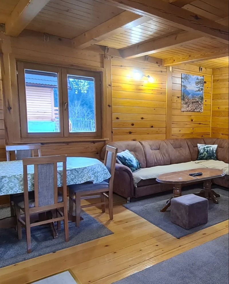 Brvnara Rakić – Apartman na Tari, Mitrovac — kupatilo, apartman na dan u Tara (fotografija 4 od 12)