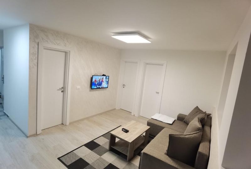 Stan na dan Kragujevac – Dvosoban apartman kod glavne autobuske stanice — kuhinja, apartman na dan u Kragujevac (fotografija 3 od 5)