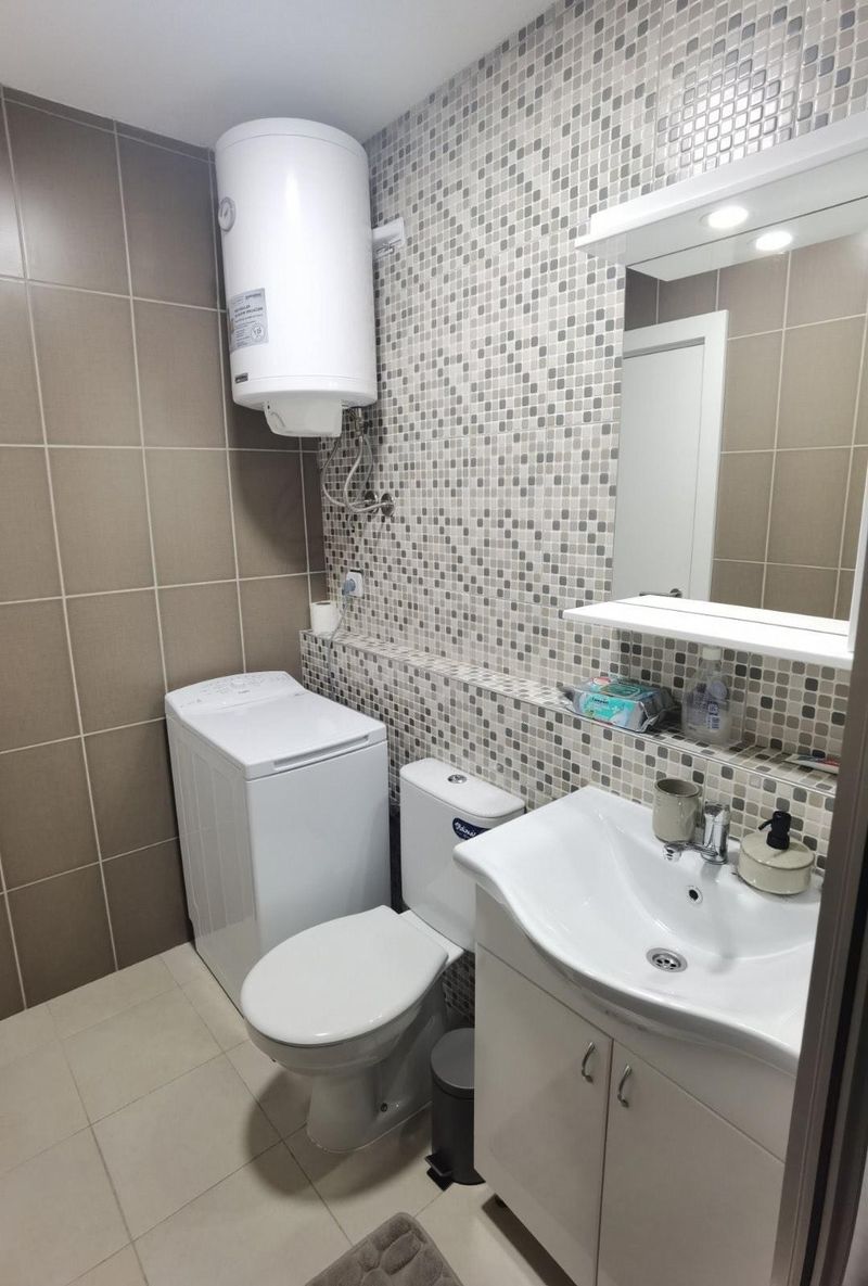 Stan na dan Kragujevac – Dvosoban apartman kod glavne autobuske stanice — kupatilo, apartman na dan u Kragujevac (fotografija 4 od 5)