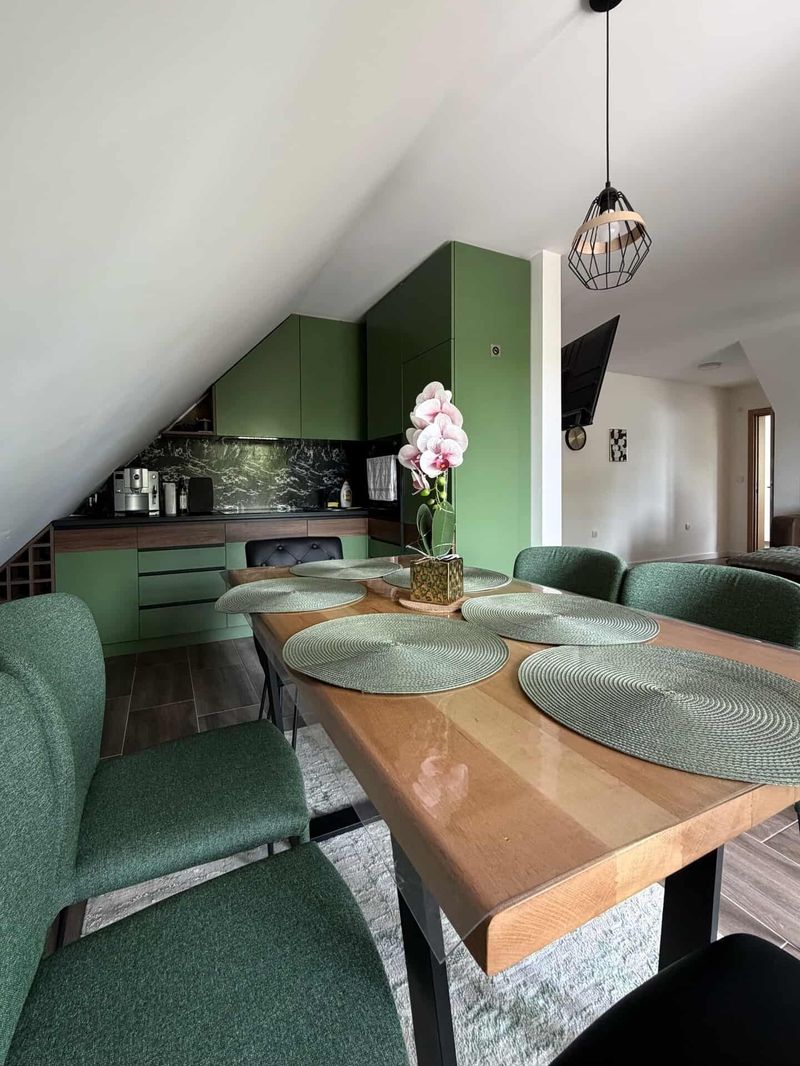 SAT Apartmani Tara – Smeštaj na Tari — spavaća soba, apartman na dan u Tara (fotografija 2 od 19)