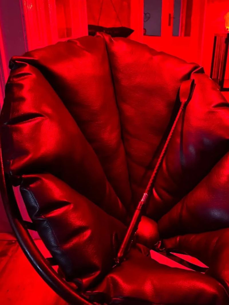 Stan na dan Kinky Q-art Home Novi Sad Centar – Private Loft za Parove — kupatilo, apartman na dan u Novi Sad (fotografija 4 od 16)