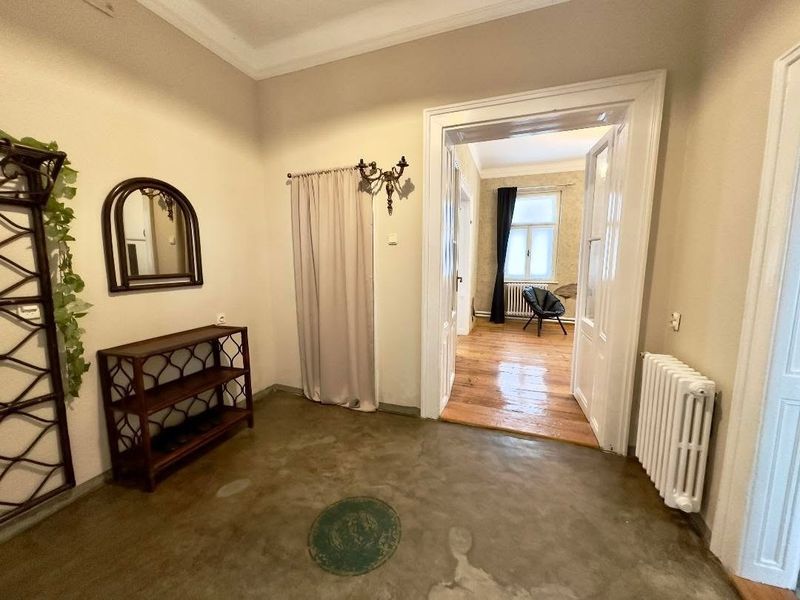 Stan na dan Kinky Q-art Home Novi Sad Centar – Private Loft za Parove — spavaća soba, apartman na dan u Novi Sad (fotografija 12 od 16)