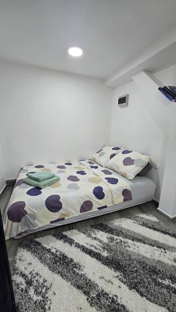 Mags Studio Zemun – Stan na dan kod Zemunskog keja Beograd — spavaća soba, apartman na dan u Beograd (fotografija 2 od 10)