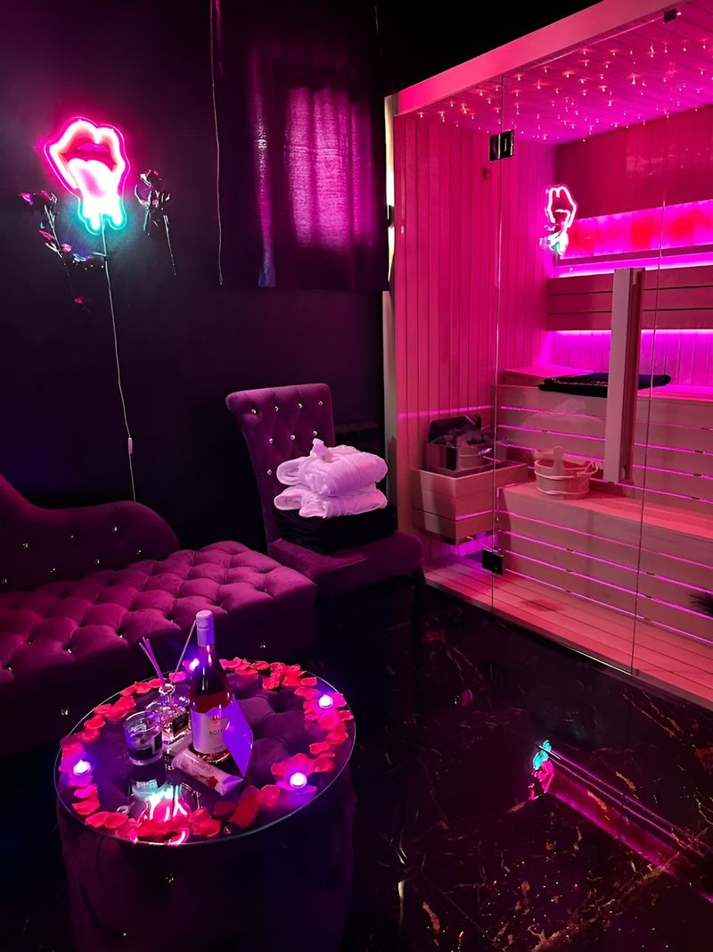 Flex Lux Spa Beograd Zvezdara – Stan na dan sa đakuzijem i saunom — trpezarija, apartman na dan u Beograd (fotografija 5 od 11)