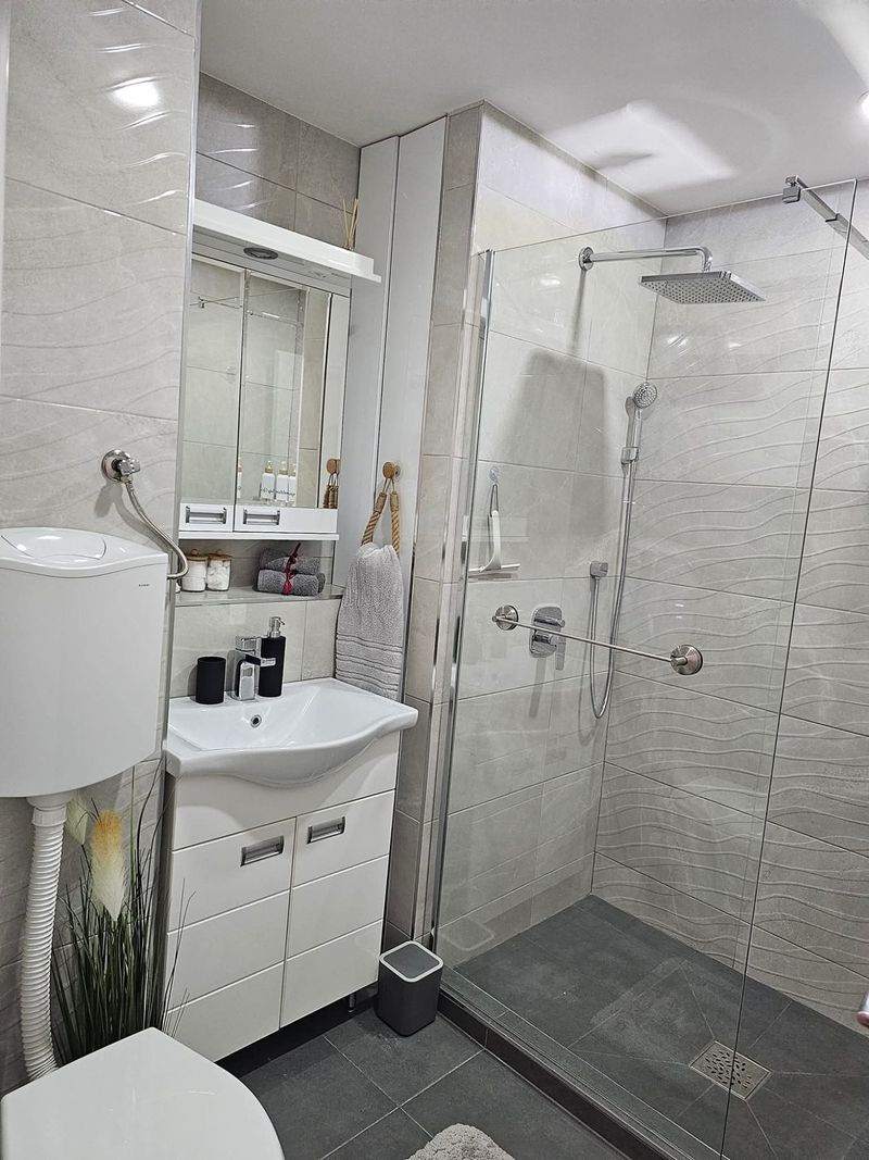 Apartman Aleksandra - Stan na dan u centru Bačke Topole — spavaća soba sa francuskim ležajem, apartman na dan u Bačka Topola (fotografija 18 od 20)