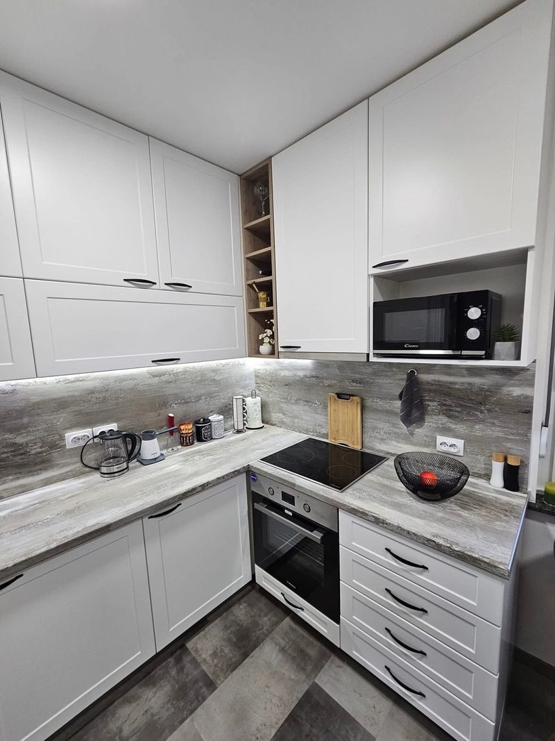 Apartman Aleksandra - Stan na dan u centru Bačke Topole — hodnik, apartman na dan u Bačka Topola (fotografija 7 od 20)