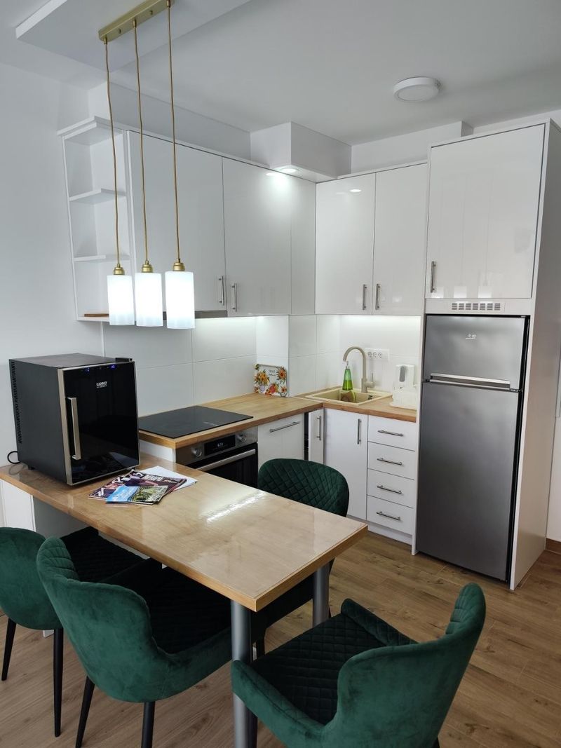Panorama Apartman - Stan na dan u Kragujevcu Erdoglija, blizu Big Fashion — hodnik, apartman na dan u Kragujevac (fotografija 7 od 19)