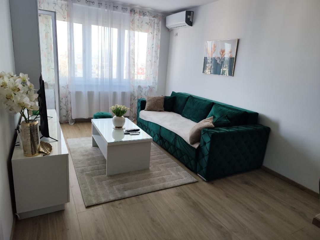 Panorama Apartman - Stan na dan u Kragujevcu Erdoglija, blizu Big Fashion — apartman na dan u Kragujevac, glavna fotografija smeštaja