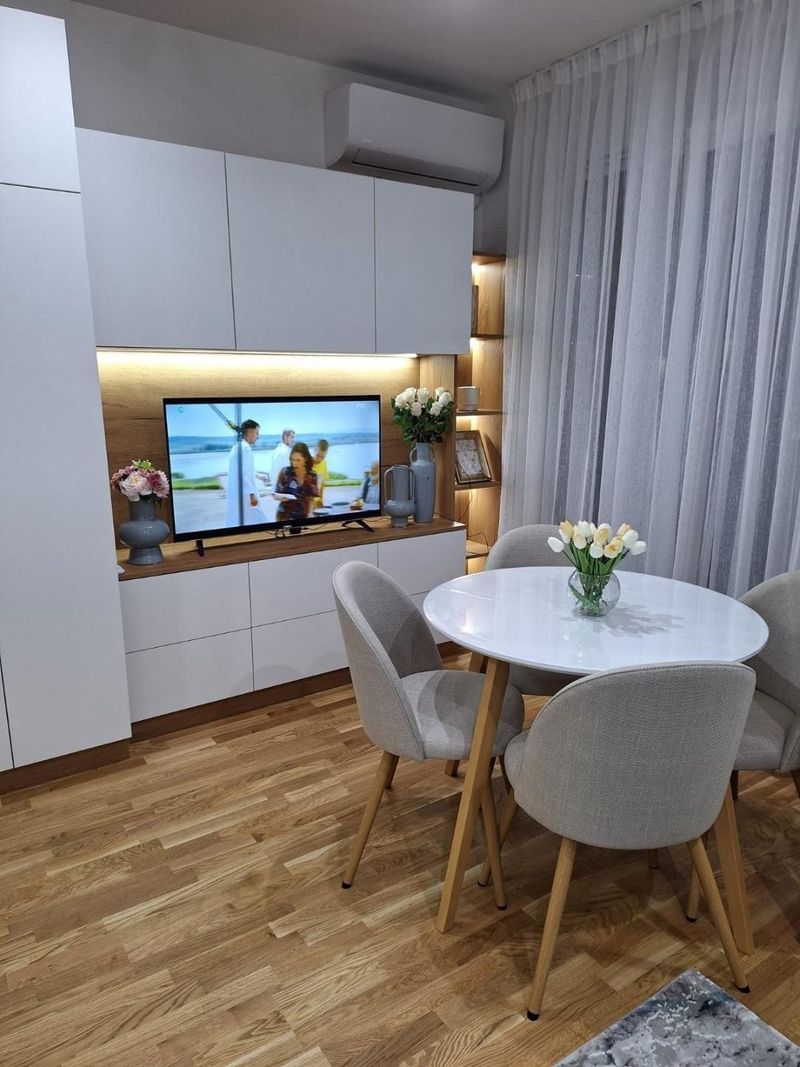 Sokolis Studio 11 – Stan na dan Kragujevac Erdoglija, blizu Big Fashion — kupatilo sa tuš kabinom, apartman na dan u Kragujevac (fotografija 9 od 20)