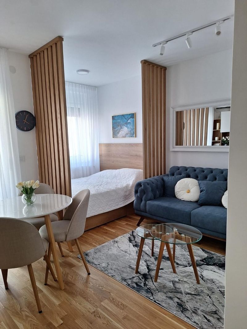 Sokolis Studio 11 – Stan na dan Kragujevac Erdoglija, blizu Big Fashion — trpezarija, apartman na dan u Kragujevac (fotografija 5 od 20)