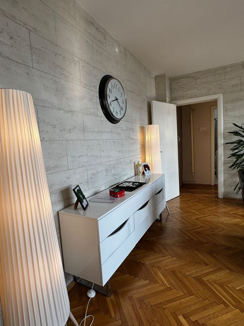 Apartman 36 – Stan na dan Beograd Palilula, blizu Skadarlije — spavaća soba sa francuskim ležajem, apartman na dan u Beograd (fotografija 8 od 19)