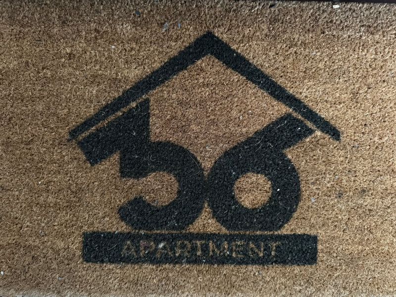 Apartman 36 – Stan na dan Beograd Palilula, blizu Skadarlije — kupatilo sa tuš kabinom, apartman na dan u Beograd (fotografija 9 od 19)
