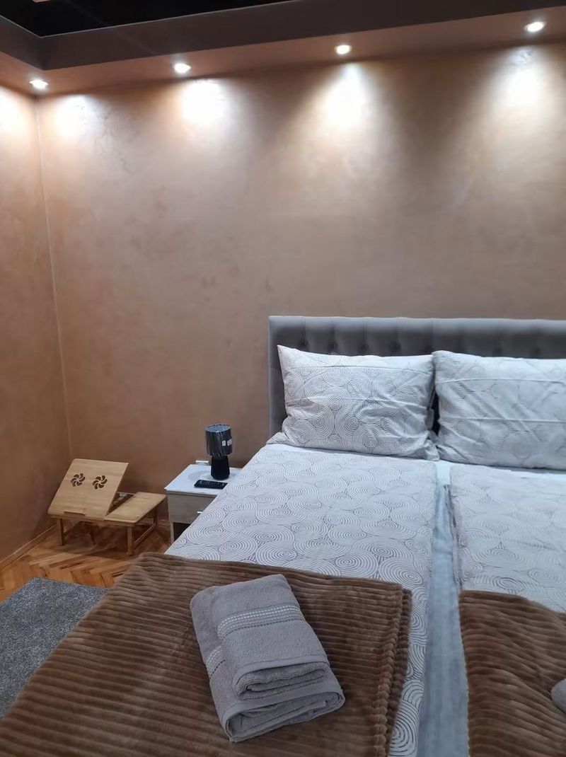 Iva Lux Apartman Zaječar — spavaća soba, apartman na dan u Zaječar (fotografija 2 od 9)