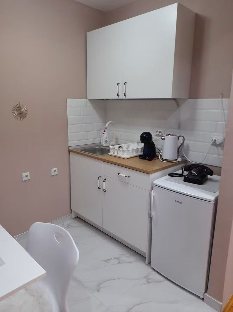 Iva Lux Apartman Zaječar — trpezarija, apartman na dan u Zaječar (fotografija 5 od 9)