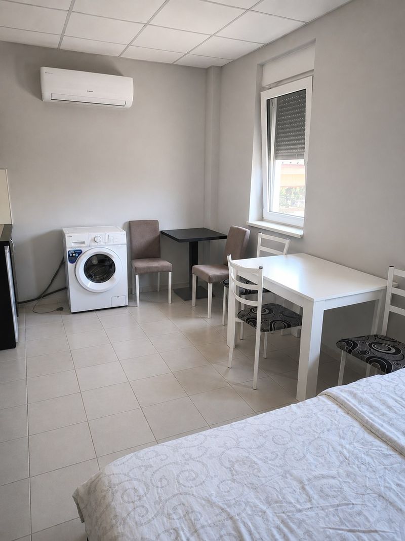 Smeštaj za radnike Bor — trpezarija, apartman na dan u Bor (fotografija 5 od 10)
