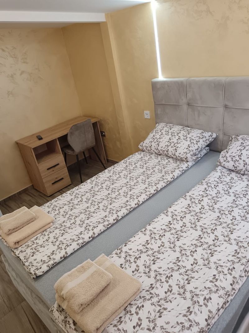 Stan na dan Niš - Centar — spavaća soba, apartman na dan u Niš (fotografija 2 od 10)