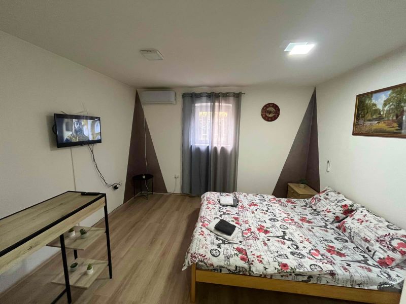Stan na dan Niš Palilula — trpezarija, apartman na dan u Niš (fotografija 5 od 10)