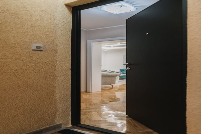 Three Sons Apartman Novi Sad — eksterijer zgrade, apartman na dan u Novi Sad (fotografija 10 od 10)